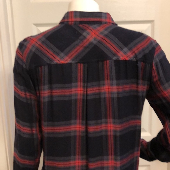 Rails plaid Rayon Button Up long sleeve Size L lightweight blouse Travel… - Picture 6 of 13